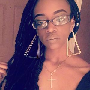 Meet your Posher, Corinthia